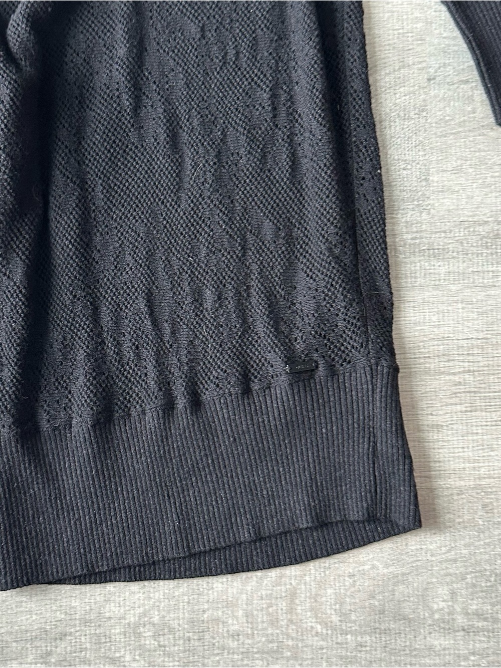 NWT Vintage GUESS Black Linen Off-Shoulder Knit Sweater 3/4 Sleeve Sheer - Picture 2 of 8